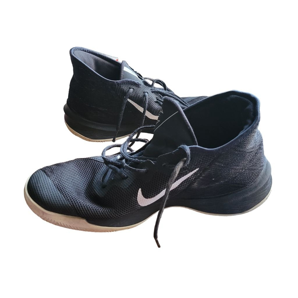Men's Nike Basketball Shoes Size 10.5 Black and White